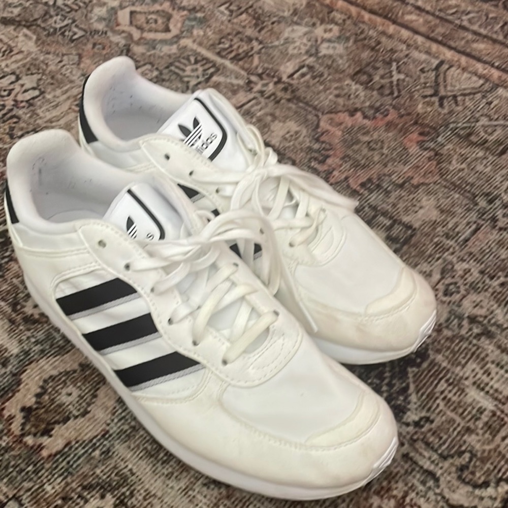 Adidas canvas suede white and black sneaker 8.5W